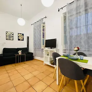 San Roman. Centrico Y Acogedor. Appartamento